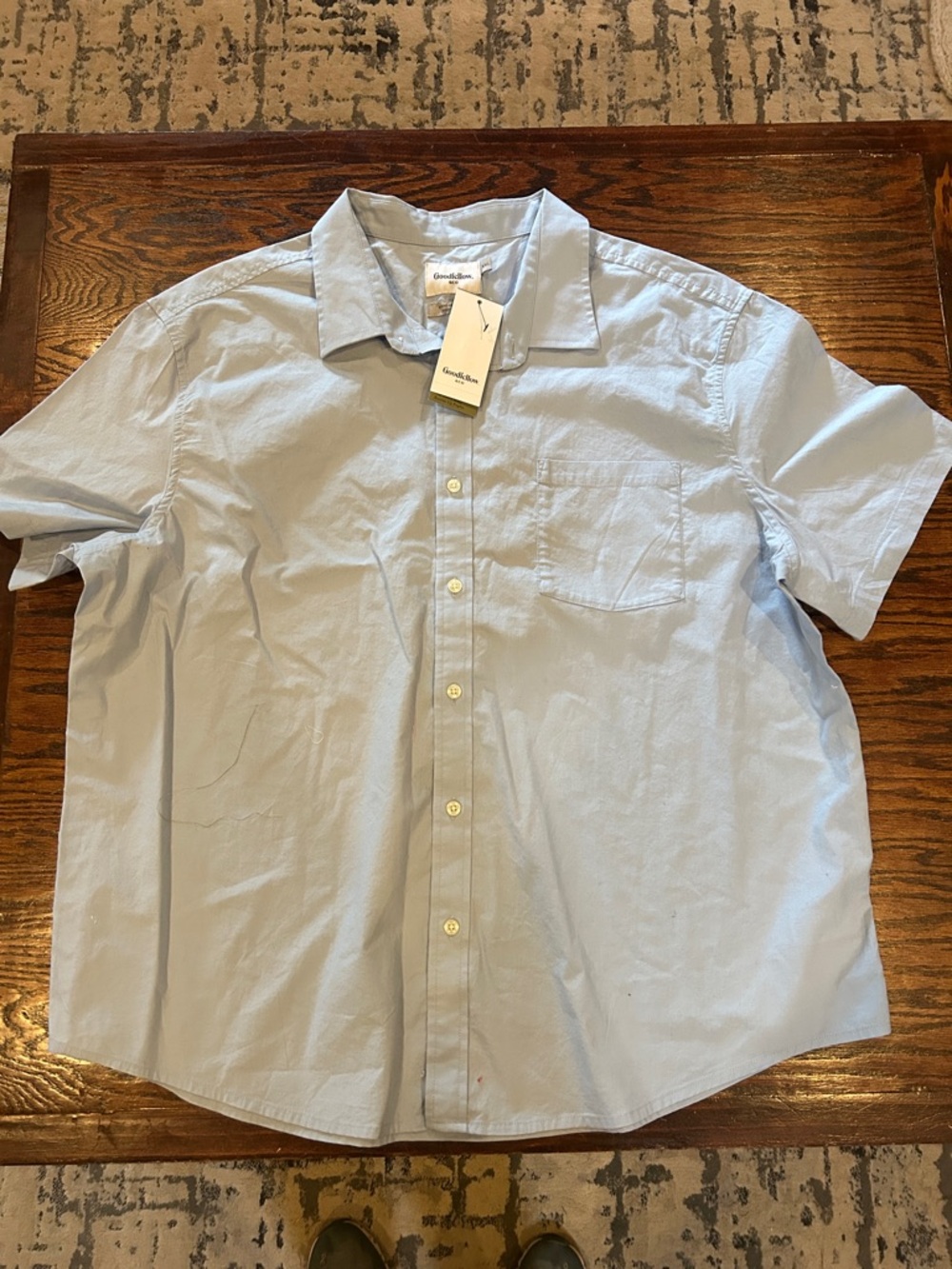 Goodfellow & Co Light Blue Short Sleeve Button-Down Shirt